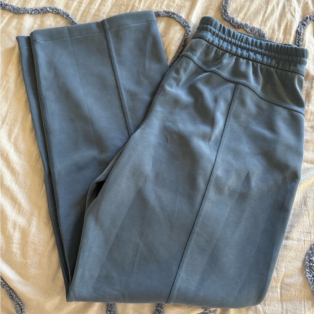 Lululemon sweatpants
